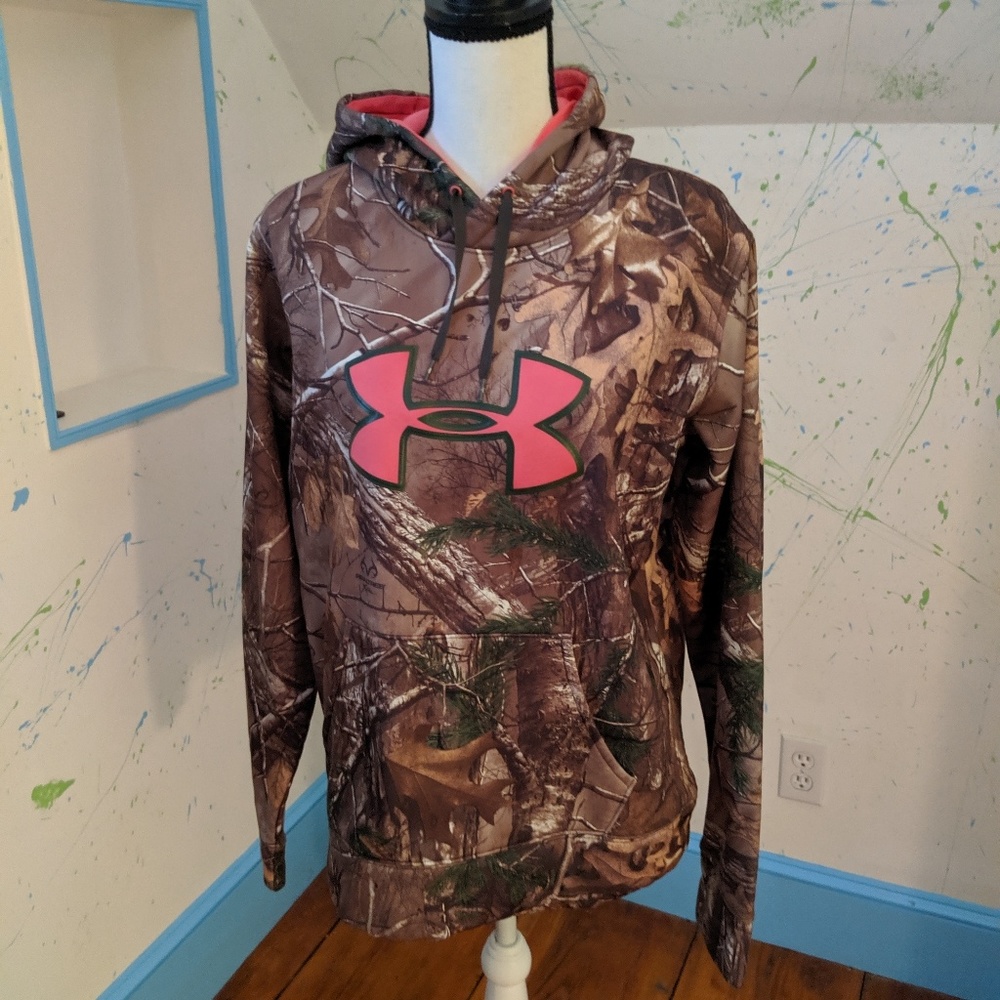 Under Armour Sweatshirt